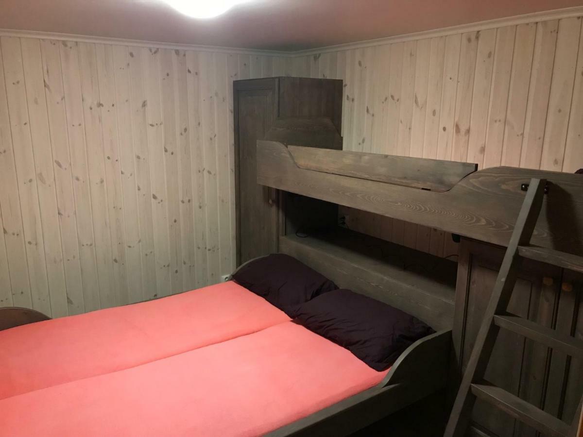 Roste Hyttetun Og Camping Os (Hedmark) Kültér fotó